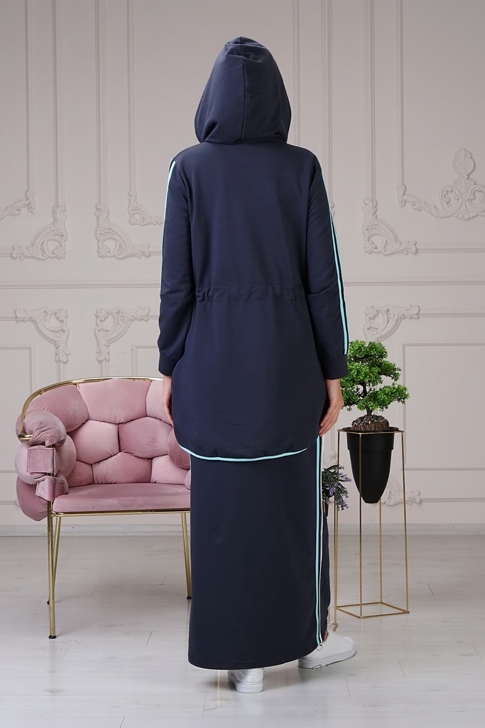 طقم ثلاث قطع تنورة مع هودي