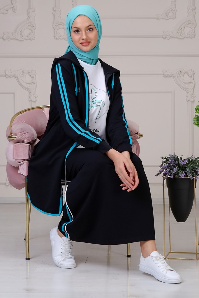 طقم ثلاث قطع تنورة مع هودي