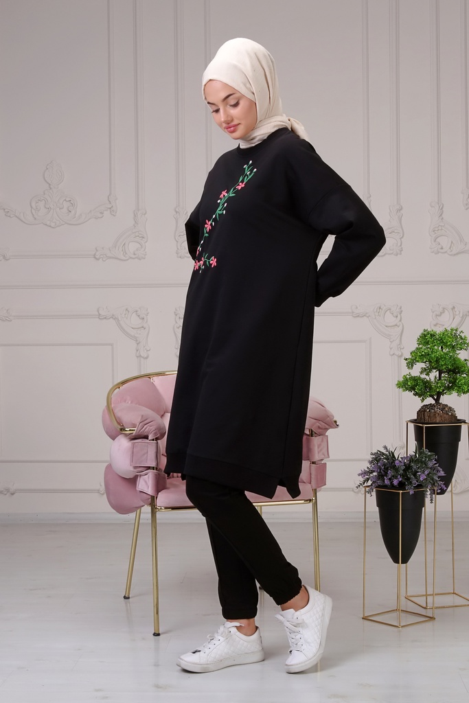 طقم قطعتين مطرز