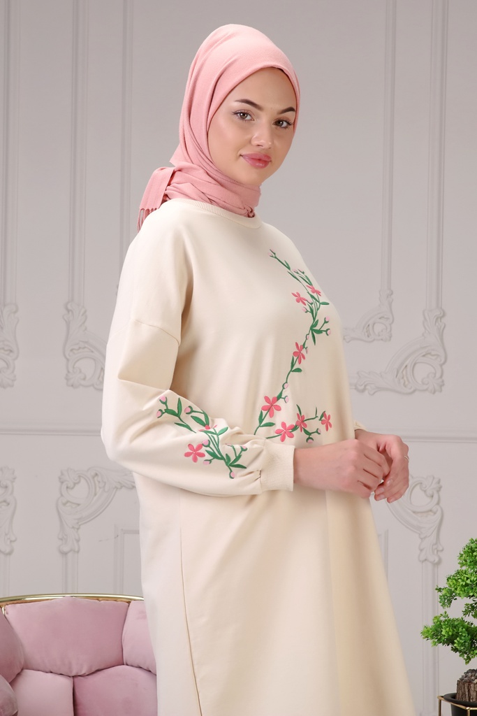 طقم قطعتين مطرز